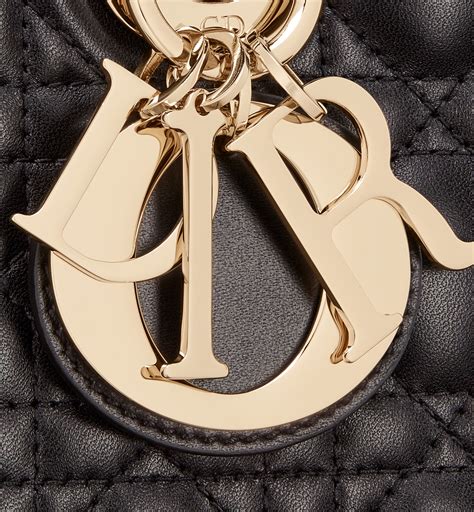 dior borsa media lady d-joy pelle di agnello cannage nera|Borsa a tracolla Cannage Lady Dior media in pelle di agnello 2015.